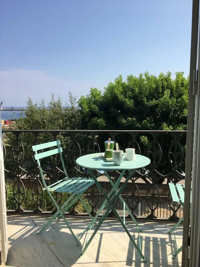 Charming Suite Palazzo Trinacria باليرمو