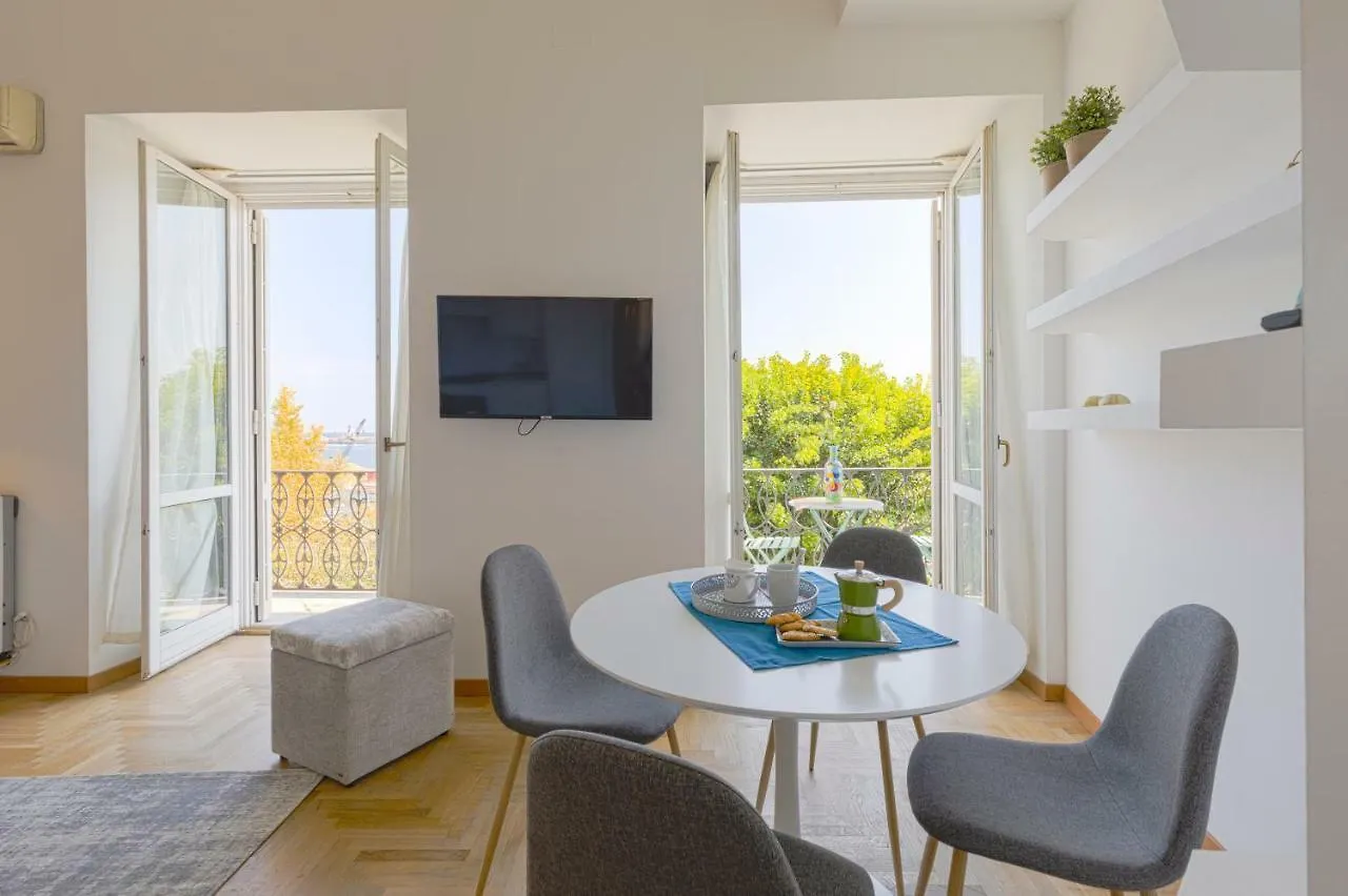 Charming Suite Palazzo Trinacria Palermo 0*,  İtalya